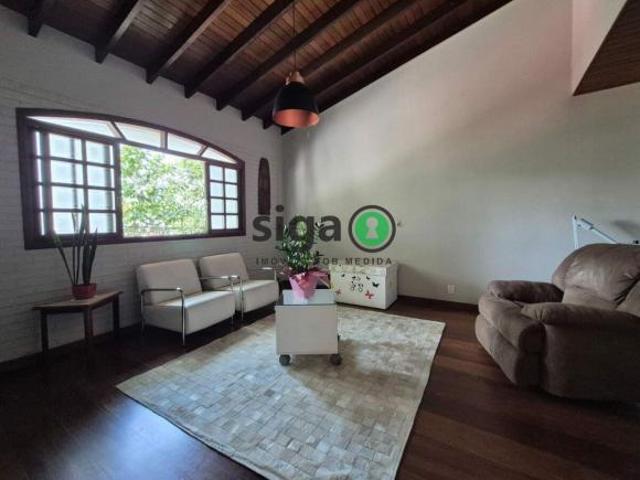 Casa de 173 metros 4 dormitórios, sendo 2 suítes, 2 vaga a venda no Butantã