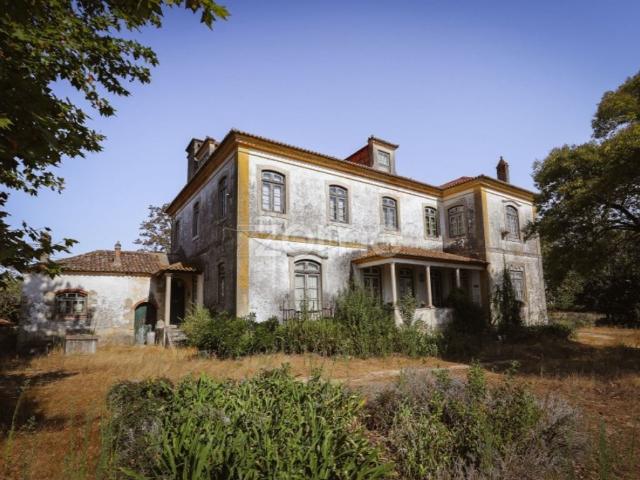 Casa de 1700 m² à venda Montemor o Velho, Coimbra