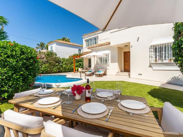 Casa de 170 m2 en venta Marbesa, España