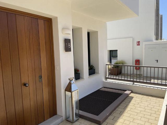 Casa de 171 m2 en venta Cabopino, Andalucía
