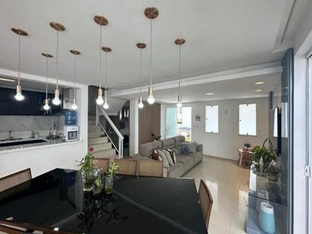 Casa de 175 m² com 3 quartos à venda na Freguesia do Ó