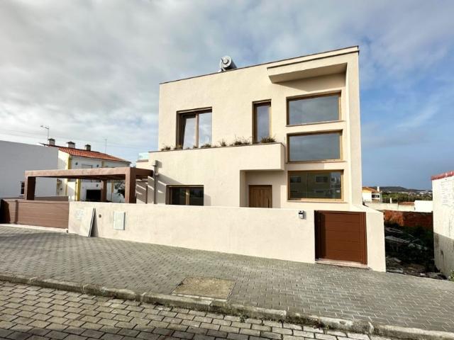 Casa de 180 m² à venda Boavista, Torres Vedras, Lisboa