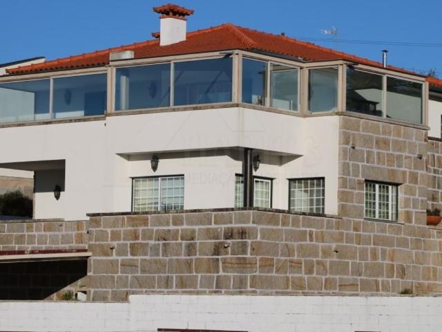 Casa de 180 m² à venda Ponte de Lima, Viana do Castelo