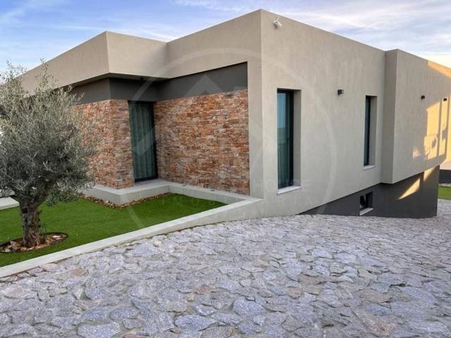 Casa de 187 m² à venda Chaves, Portugal