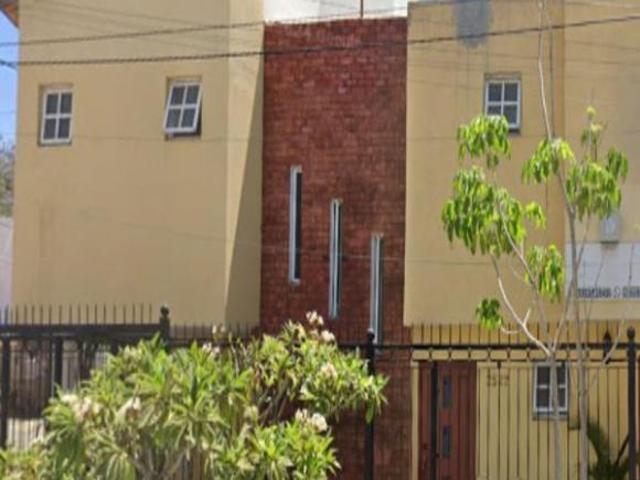 Casa de 185 m² con 5 recámaras en venta en Lomas Independencia