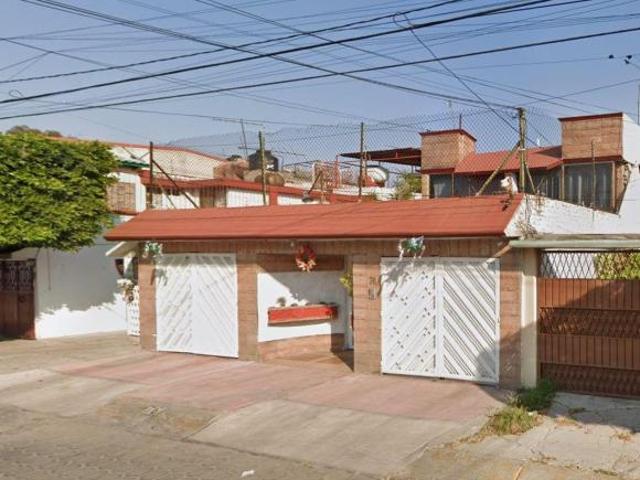Casa de 193 m² de terreno con 4 recámaras en venta en Bosques de Aragón