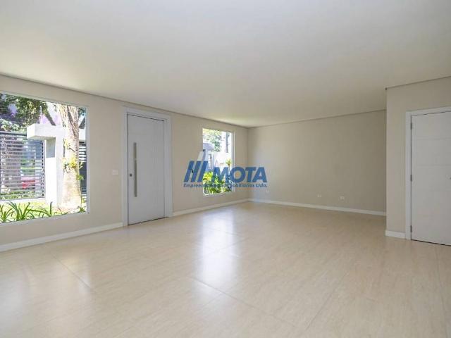 Casa de 190 m² na México Bacacheri Curitiba PR, à venda por R$ 1.750.000 ou aluguel por R$ 12.000/mês