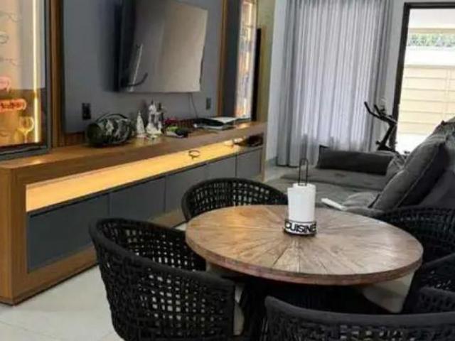Casa de 190 m² com 3 quartos à venda no Bosque dos Eucaliptos