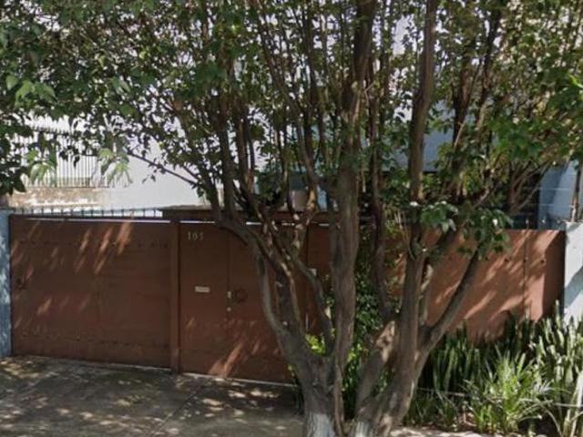 Casa de 195 m² con 4 recámaras en venta en Nueva Santa María