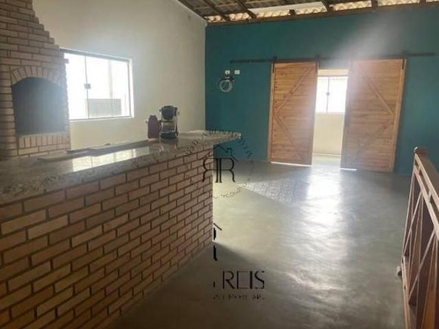 Casa de 199 m² com 4 quartos à venda em Vila Talarico