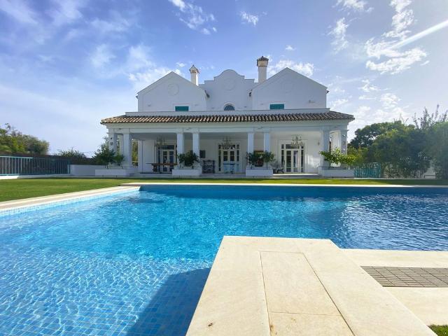 Casa de 1002 m2 en venta Marbella, Andalucía