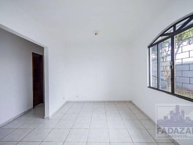 Casa de 100 m² na Gardênio Scorzato Vista Alegre Curitiba PR, aluguel por R$ 2.900/mês