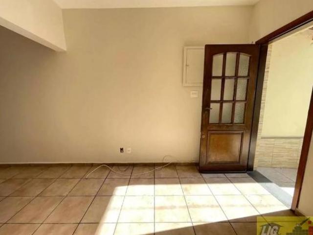 Casa de 100 m² com 2 quartos à venda no Jardim Trussardi