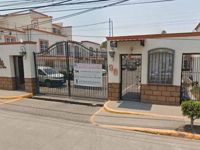 Casa de 100 m² con 1 recámara en venta en Los Reyes