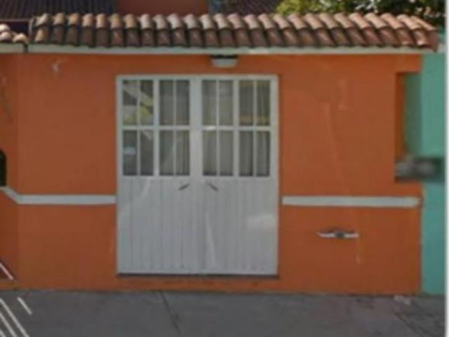 Casa de 100 m² con 3 recámaras en venta en Fraccionamiento Los Prismas