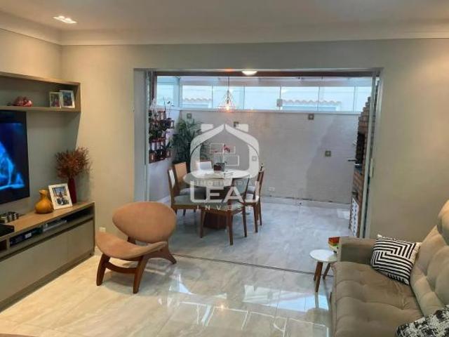 Casa de 102m² à venda com 3 quartos sendo 1 suíte e 2 vagas de garagem no Parque Munhoz Zona Sul de
