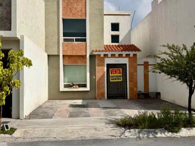 Casa de 2 recámaras en venta en Real del Sol