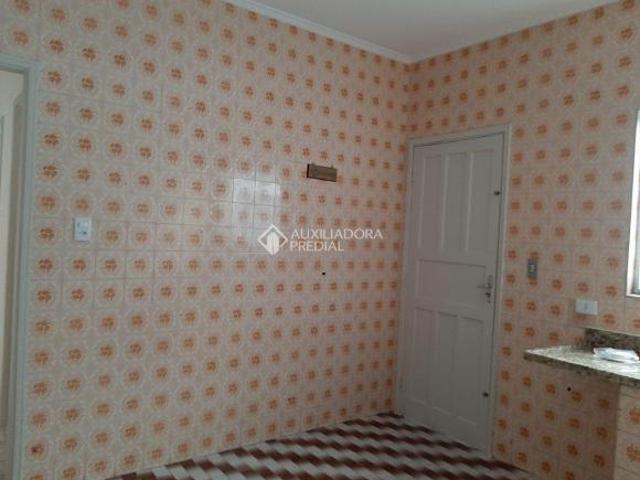 Casa de 110m² com 2 Vagas Excelente Oportunidade no Alves Dias