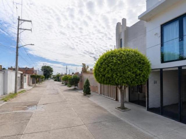 Casa de 120 m² con 3 recámaras en venta en Fraccionamiento La Estancia