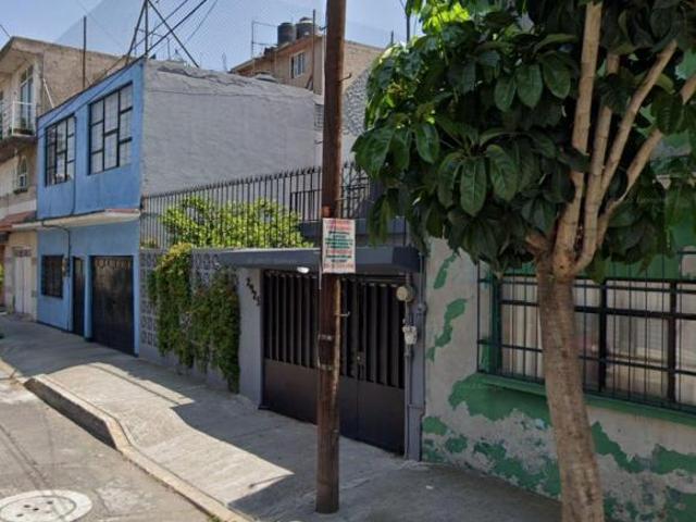 Casa de 122 m² con 3 recámaras en venta en Gabriel Ramos Millán