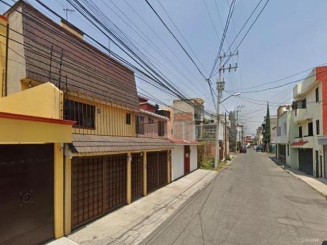 Casa de 124 m² con 4 recámaras en venta en Barrio 18