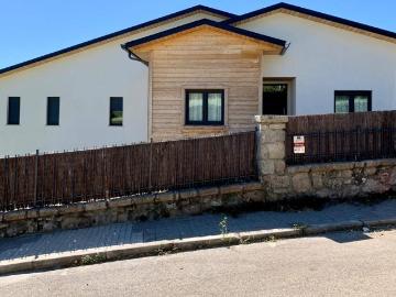 Casa de 125 m2 en alquiler Collado Mediano, España