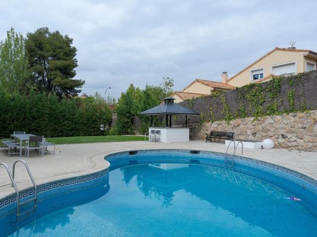 Casa de 1308 m2 en venta Madrid, España