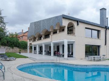Casa de 1308 m2 en venta Madrid, España