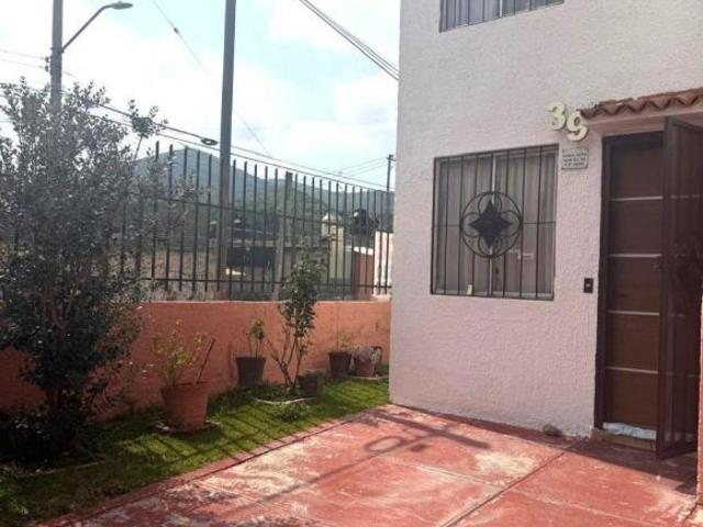 Casa de 130 mts en venta en Lomas de San Agustin