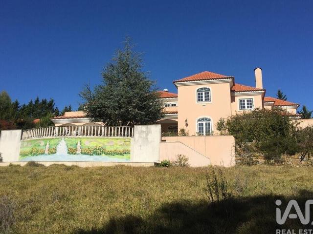 Casa de 1359 m² à venda Queluz e Belas, Sintra, Lisboa