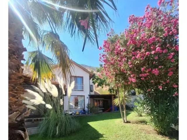Casa de 1 piso 4d 4b 3e 2b 3t ciudad de los valles ruta 68 | 4 dormitorios por 8200.00 en Pudahuel