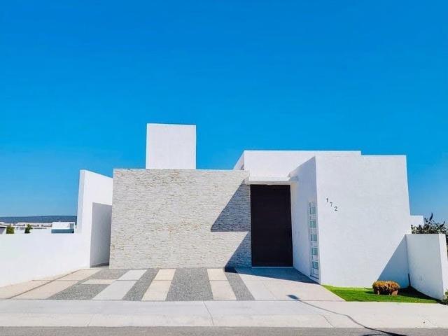Casa de 1 Planta con Acabados Premium en Zákia