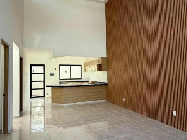 Casa de 1 planta con doble altura