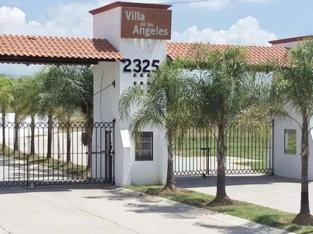 Casa de 1 planta en venta en fracc Villa de los angeles