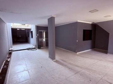 CASA DE 1o ANDAR