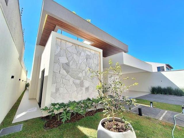 Casa de 248 m² com 04 suítes plenas à venda no Setor Jardim Atlântico, em Goiânia/GO
