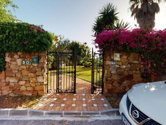 Casa de 249 m2 en venta Estepona, Andalucía