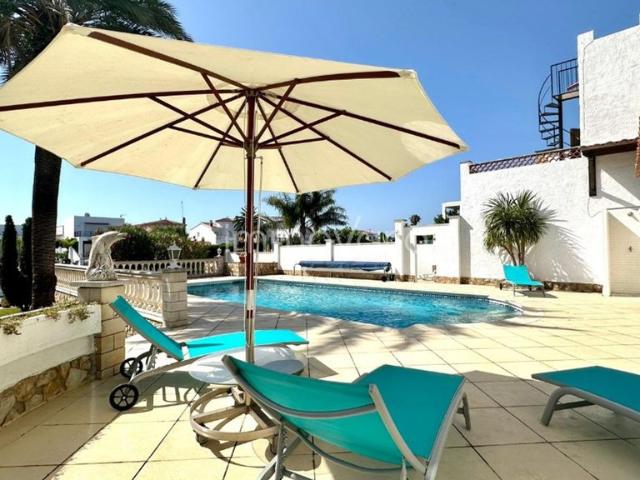 Casa de 250 m2 en venta Empuriabrava, España