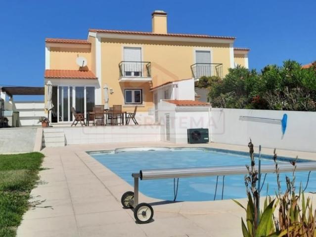 Casa de 250 m² à venda Alcobaça, Leiria