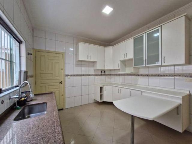 Casa à venda no Butantã, 3 suítes, 2 vagas de garagem, quintal com churrasqueira Desoculpada!