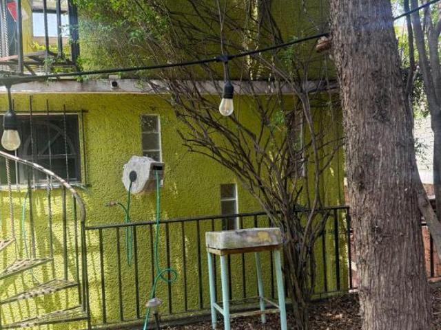 Casa de 250 m² con 4 recámaras en venta en Lázaro Cárdenas
