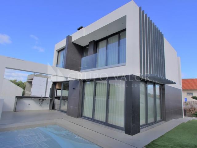 Casa de 251 m² para alugar Almada, Portugal