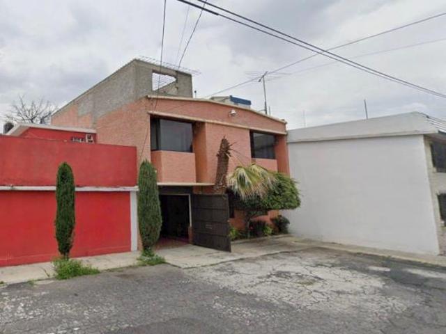 Casa de 263 m² con 3 recámaras en venta en San Juan de Aragón