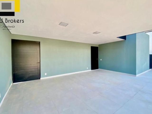 CASA DE 267M² DE ÁREA CONSTRUÍDA COM 3 SUÍTES NO COND. BRISAS JUNDIAÍ NO JARDIM SAMAMBAIA EM JUNDIAÍ