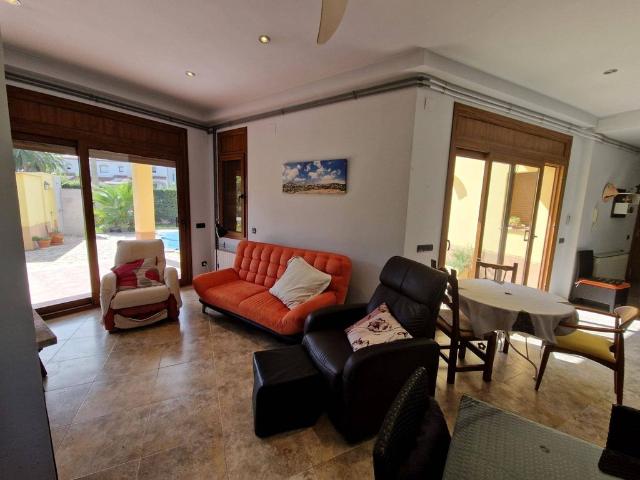Casa de 265 m2 en venta Miami Playa, España