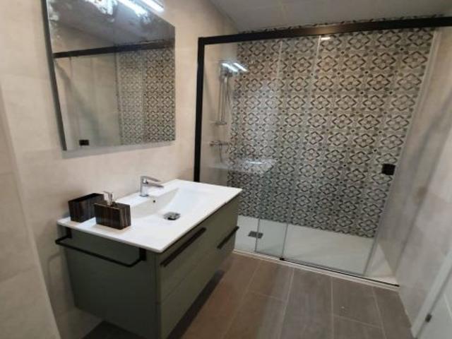 CASA DE 270 M2 CON PARCELA DE 627 M2