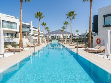 Casa de 270 m2 en venta Estepona, España