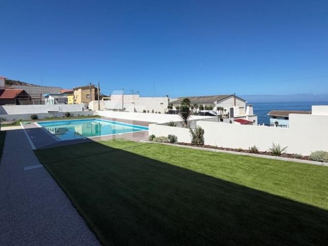 Casa de 270 m² à venda Porto Dinheiro, Lourinhã, Lisboa