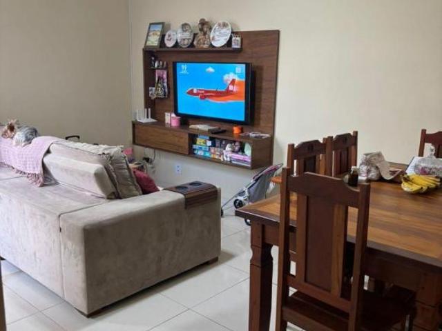 Casa de 275 m² com 3 quartos, 1 suíte, 2 vagas à venda no Centro
