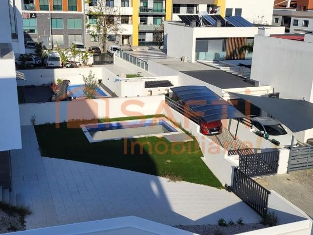 Casa de 278 m² à venda Seixal, Portugal